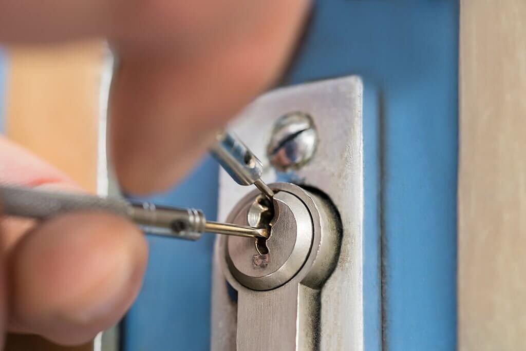 Lockout assistance, Lock maintenance and care, Keyless entry options,